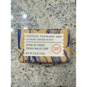 Trader Joes Oatmeal Exfoliant Bar Almond Ginger French Milled Soap 8.8oz 48065